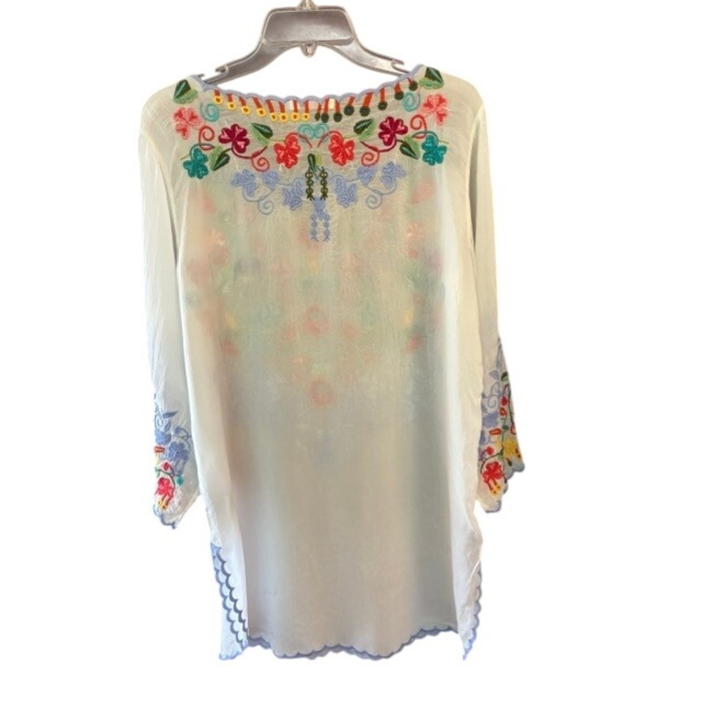 Johnny Was Tunic Top Women M White Excellent Embroidered Cupra Rayon MSRP $298. - Picture 2 of 8
